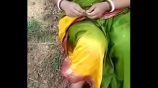 village aunty blowjob fuck with lover in open field mms