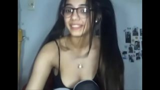 desi version of pornstar Mia khalifa,twin sister of mia khalifa