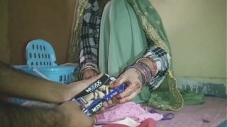 CONDOM BRA BACHNE AAI BHABHI KO PAISO KA LAALACH DEKAR SHAADI SE PHLE CHUDAI KAR DIYA CLEAR VOICE ROLEPLAY HINDI AUDIO.